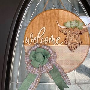 Highland Cow - Wood Front Door Welcome Sign, Brown, green and white with bow New